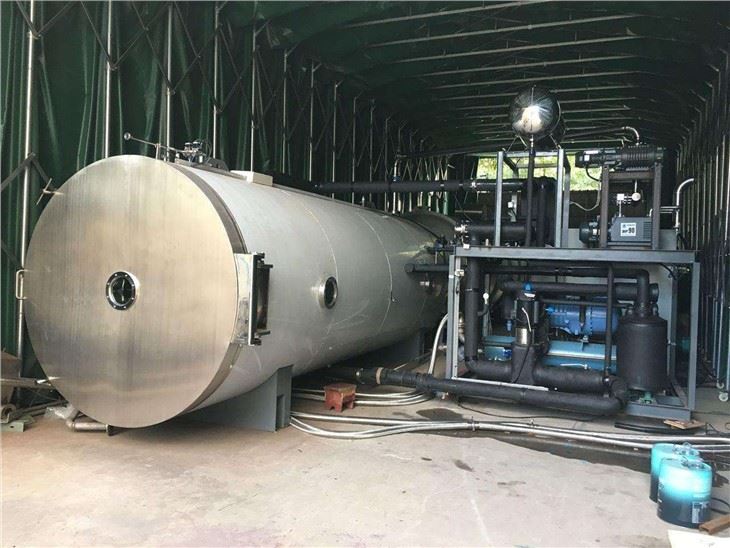 Freeze drying euqipment large-size
